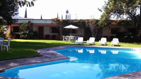 Гостиница Hotel Los Mezquites  Текискиапан